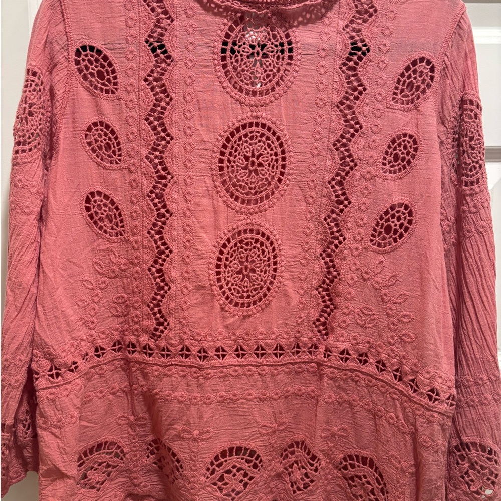 Chic Lace Women's Blouse in Rose